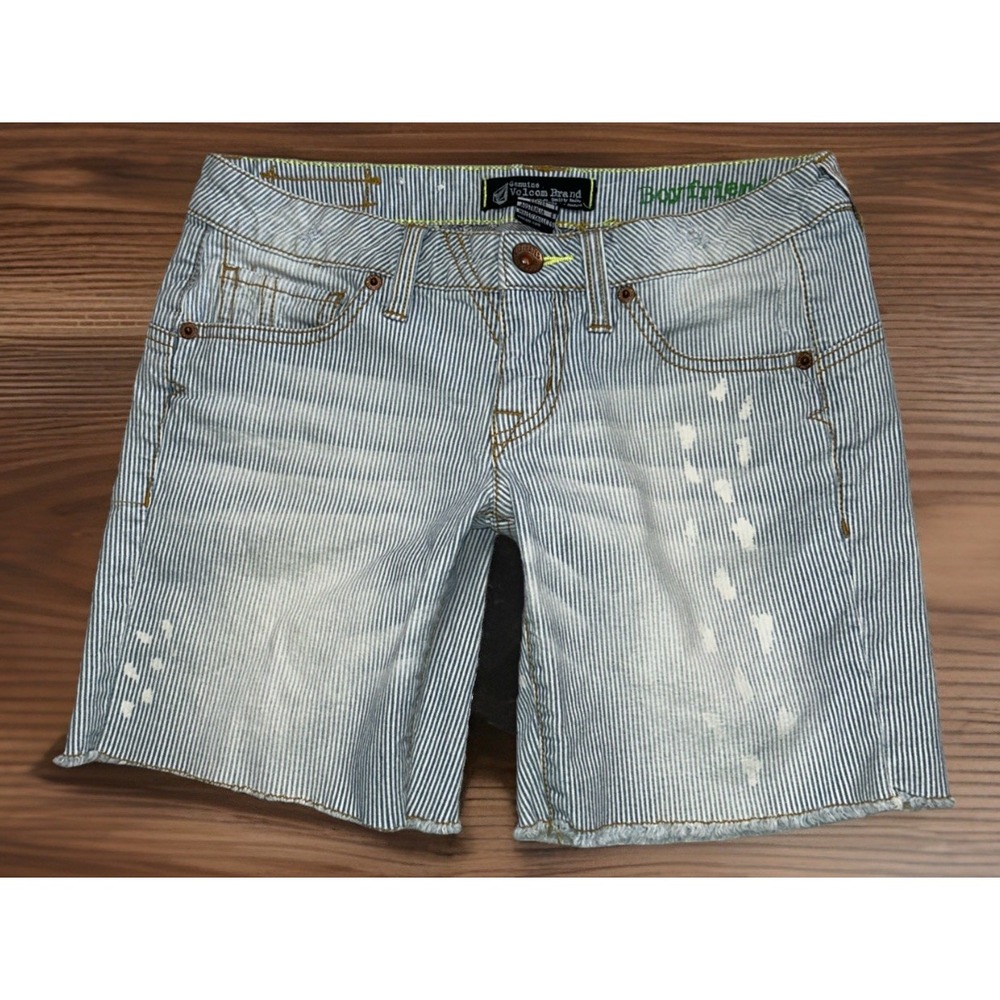 VOLCOM BRAND JEANS Stripe Denim Revolver Boyfriend Jean Shorts Sz 1 7" Ins